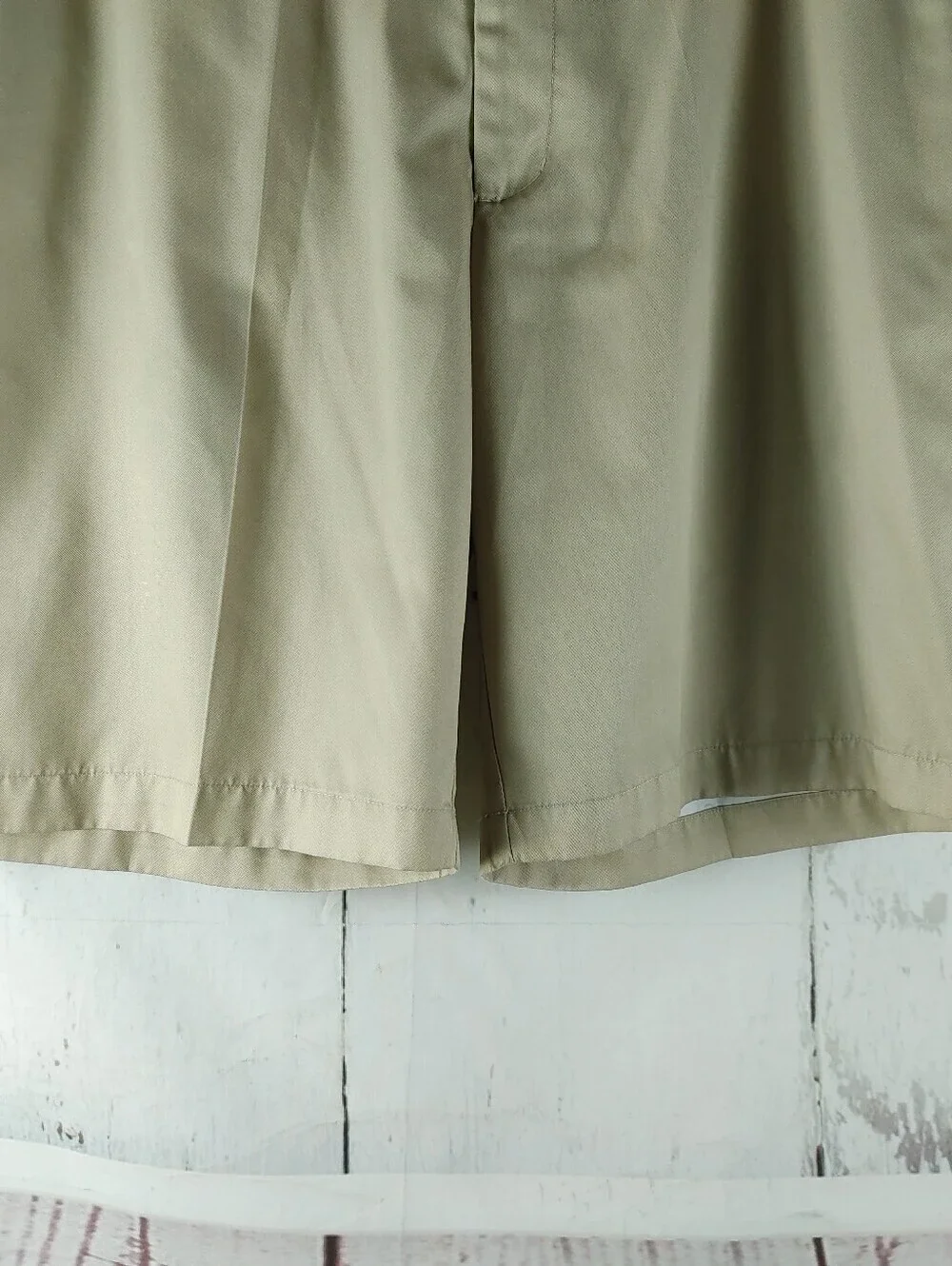 Ben Hogan Performance Golf Shorts Mens Khaki Beige Flat Front Casual 38